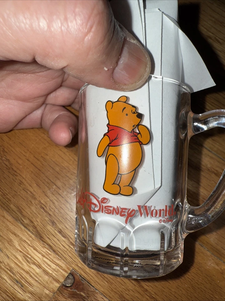 2 Walt Disney World Souvenir Mini 'Taza de Cerveza' Shot Glass ARC Francia Pooh & Tigger Foto 3 de 4