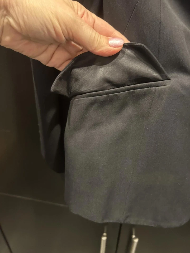 Blazer a medida para mujer Miu Miu - Elegancia clásica Foto 3 de 4