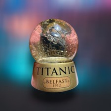 Titanic Belfast 1912 Snow Globe Waterball w G...