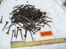 8099.    Pakiet ręcznie kutych paznokci żelaznych