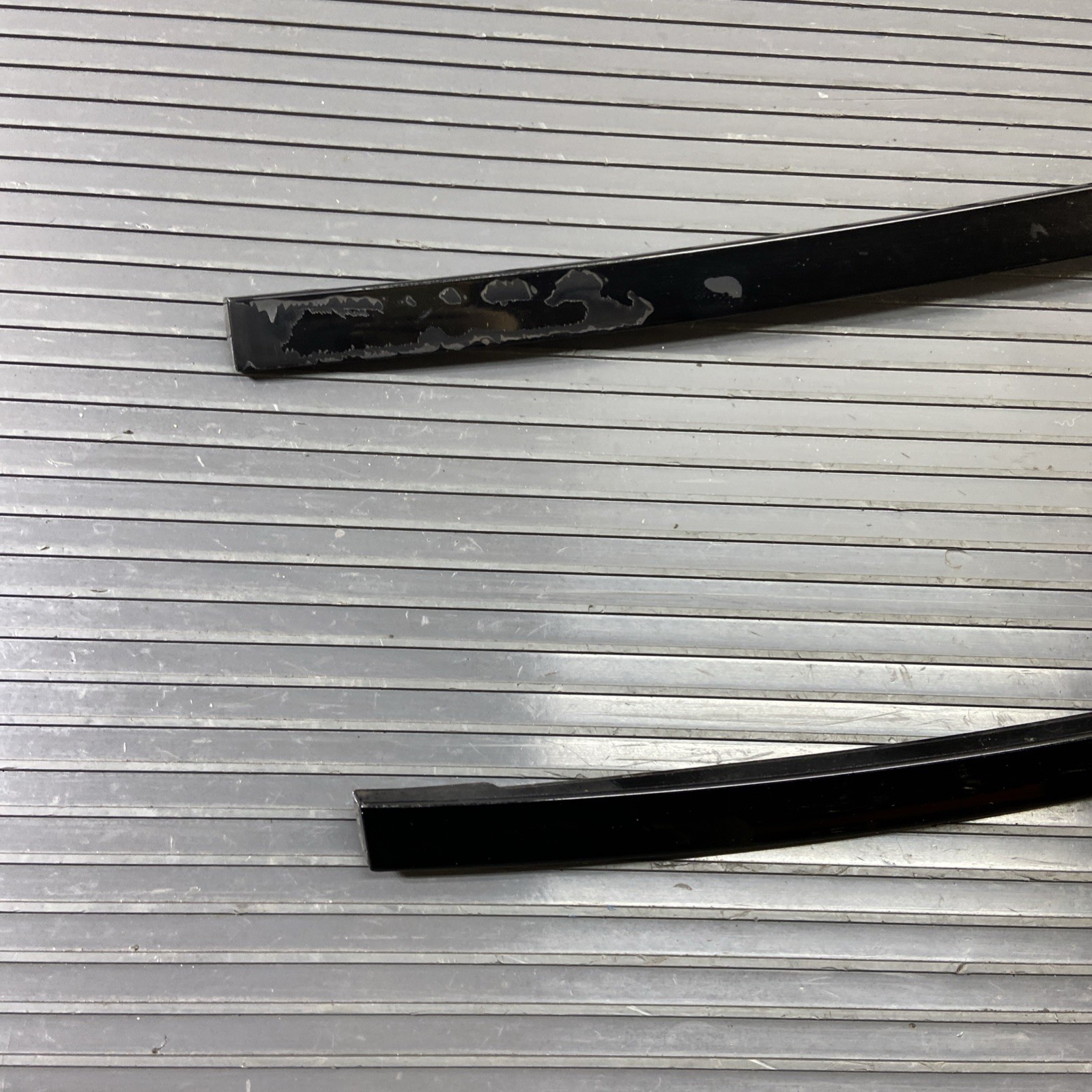 2014-2024 Maserati Ghibli M157 Left & Right Roof Molding Nero Set of 2 OEM *NOTE