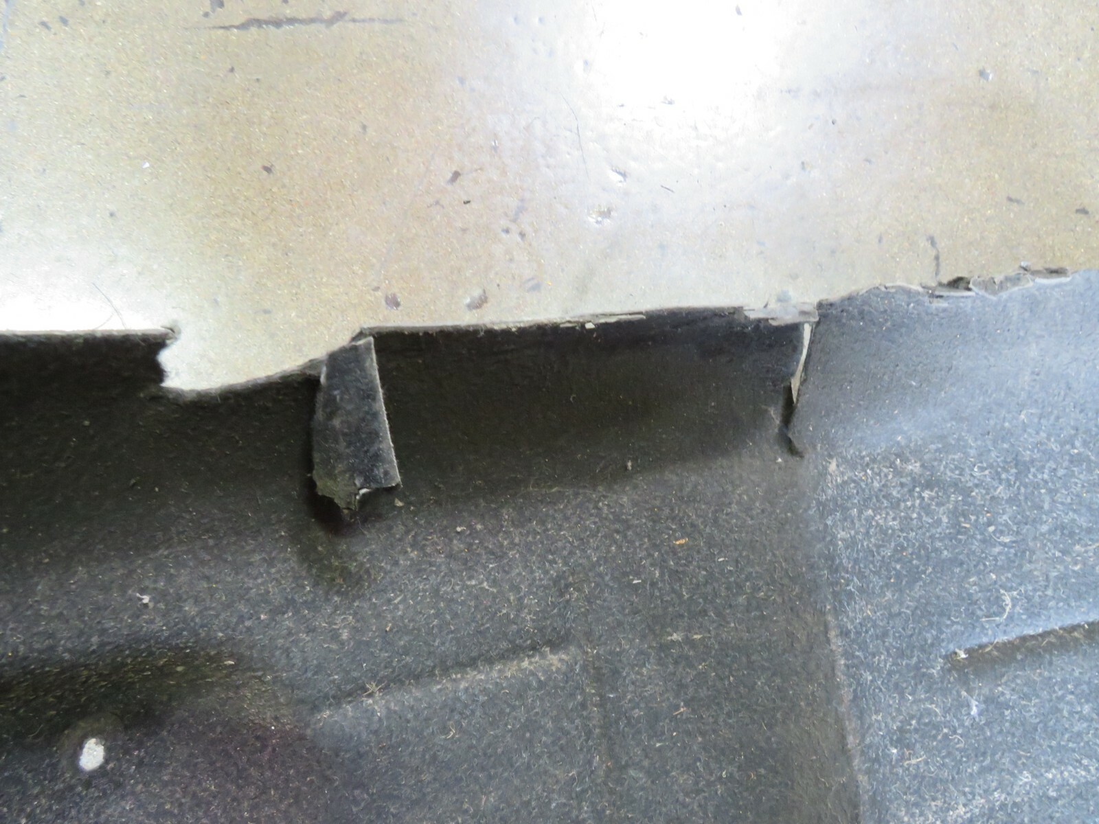 Maserati Quattroporte, LH, Left, Rear Inner Fender Liner, Used, P/N 670036808