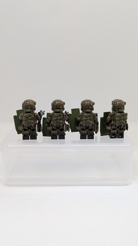 SET 1 Custom Action LEGO Toy Sets: Guns, Gear, and Detailed Prints Included! - Picture 4 of 8