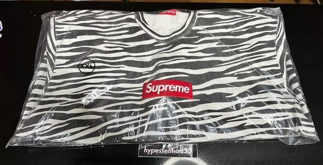 Supreme Box Logo Crewneck - FW22 - 100% Authentic - Zebra XXL NEW