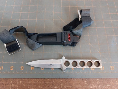 Vintage Tekna Ocean Edge dive boot knife and original sheath Japan