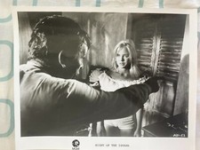 SUPER RARE!! ORIGINAL 8X10 1964 SUE LYON RICHARD BURTON 