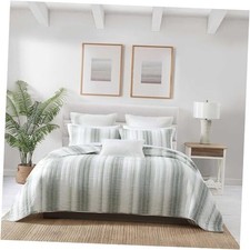 - Quilt Set, Luxuriously Soft Textured Bedding with Matching Shams, Full/Queen