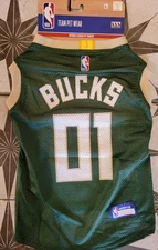 NBA TEAM Wear MILWAUKEE BUCKS Dog Jersay - Pets First SIZE Large. NWT