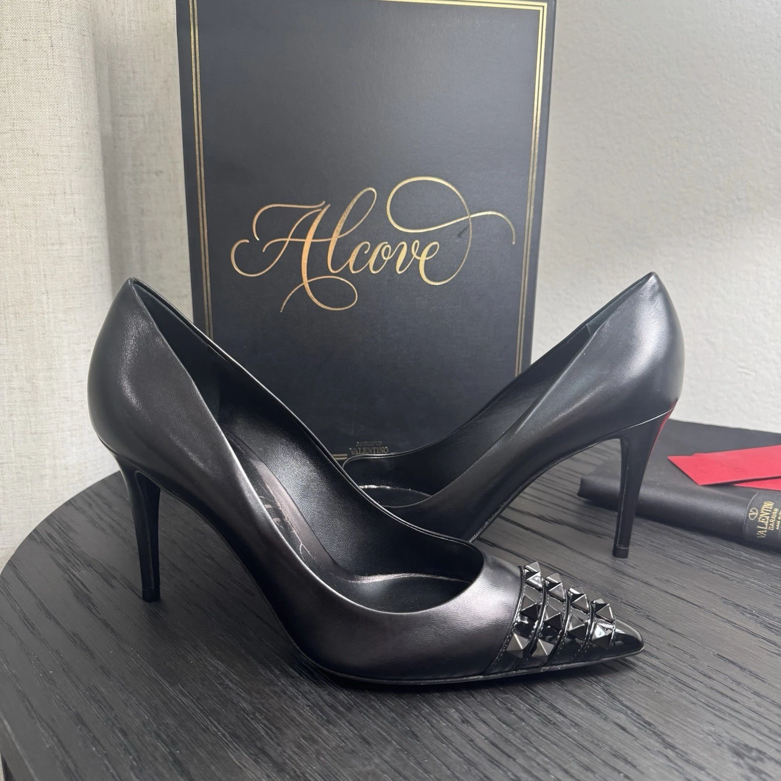 Valentino — Valentino Garavani Rockstud Alcove Pumps Leather Black 37