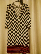 Womens Small Tacera dress, Black,tan & red Cheveron print, zip front, NWOT