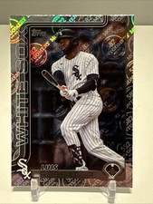 Luis Robert Jr. 2025 Topps 582 Montgomery Club #189