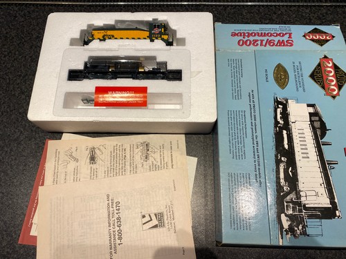 Proto2000 8811 Diesellok SW9/1200 Chicago & NW #1122 geöffnet für Test Top | Condition: Gebraucht
