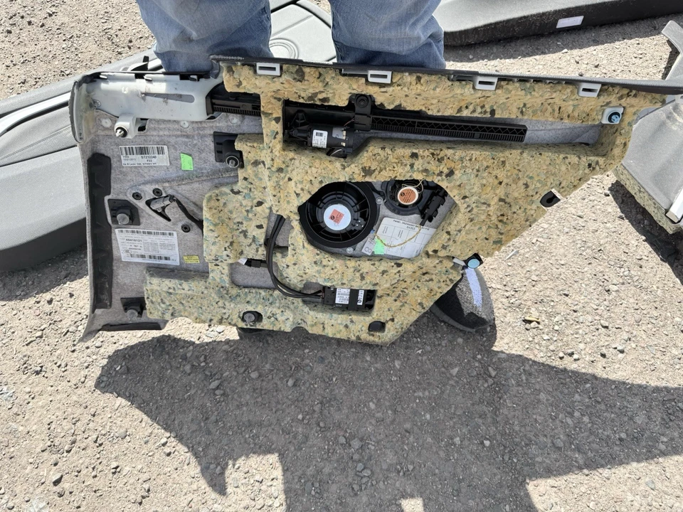 Оригинальная крышка отделочной панели задней левой двери для BMW 440i 430i F32 купе 2017-2020 годов выпуска - Изображение 2 из 2