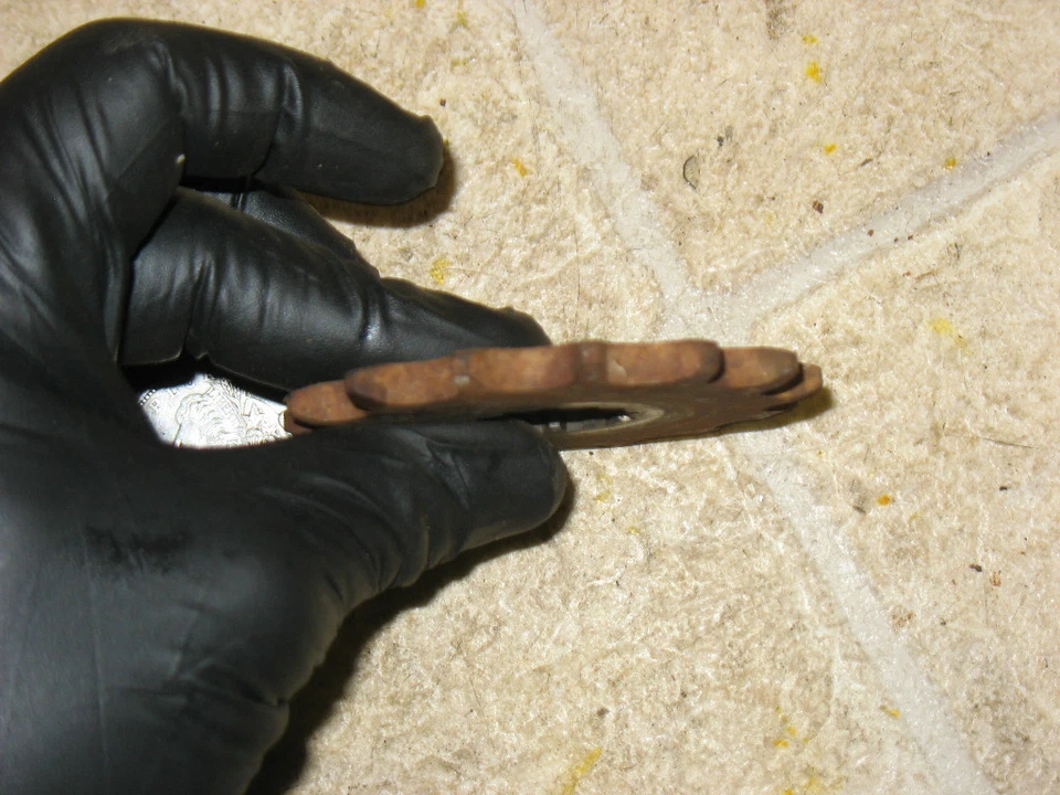 Piñón delantero 75 YAMAHA DT400 DT400B 14T Foto 2 de 3