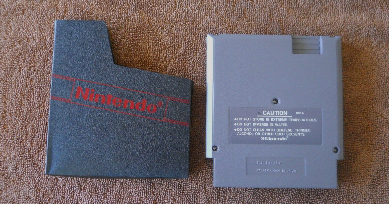 10-Yard Fight Game Cartridge (Nintendo Entertainment System 1985)