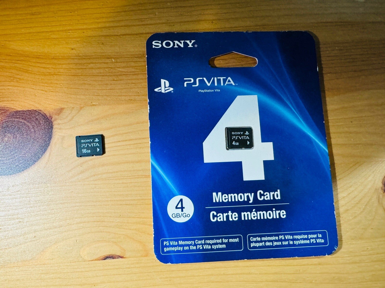 Sony PlayStation PS Vita (PCH1001) Bundle, 5 Games w/Charger and Stand