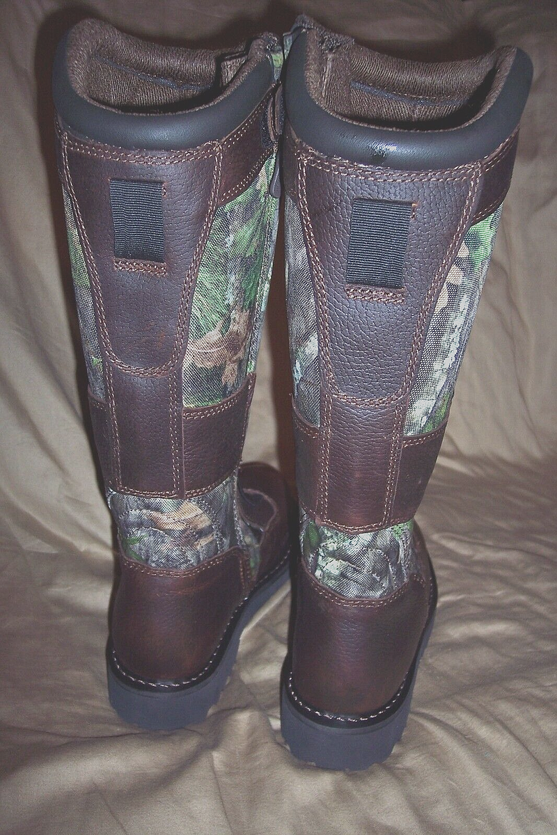 Bottes et bottines à motif camouflage pour femme