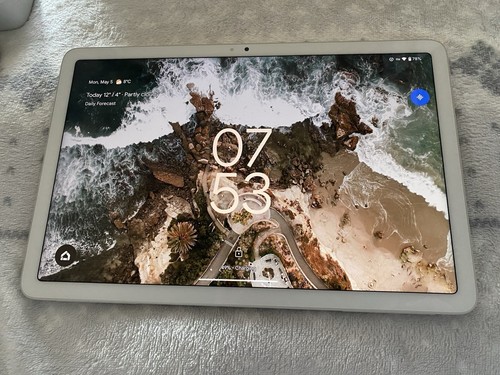 Google Pixel Tablet (256GB) Porcelain With Charging Speaker Dock - Picture 2 of 21