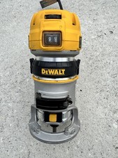 Dewalt 1-1/4 HP Max Torque Variable Speed Compact Router DWP611 