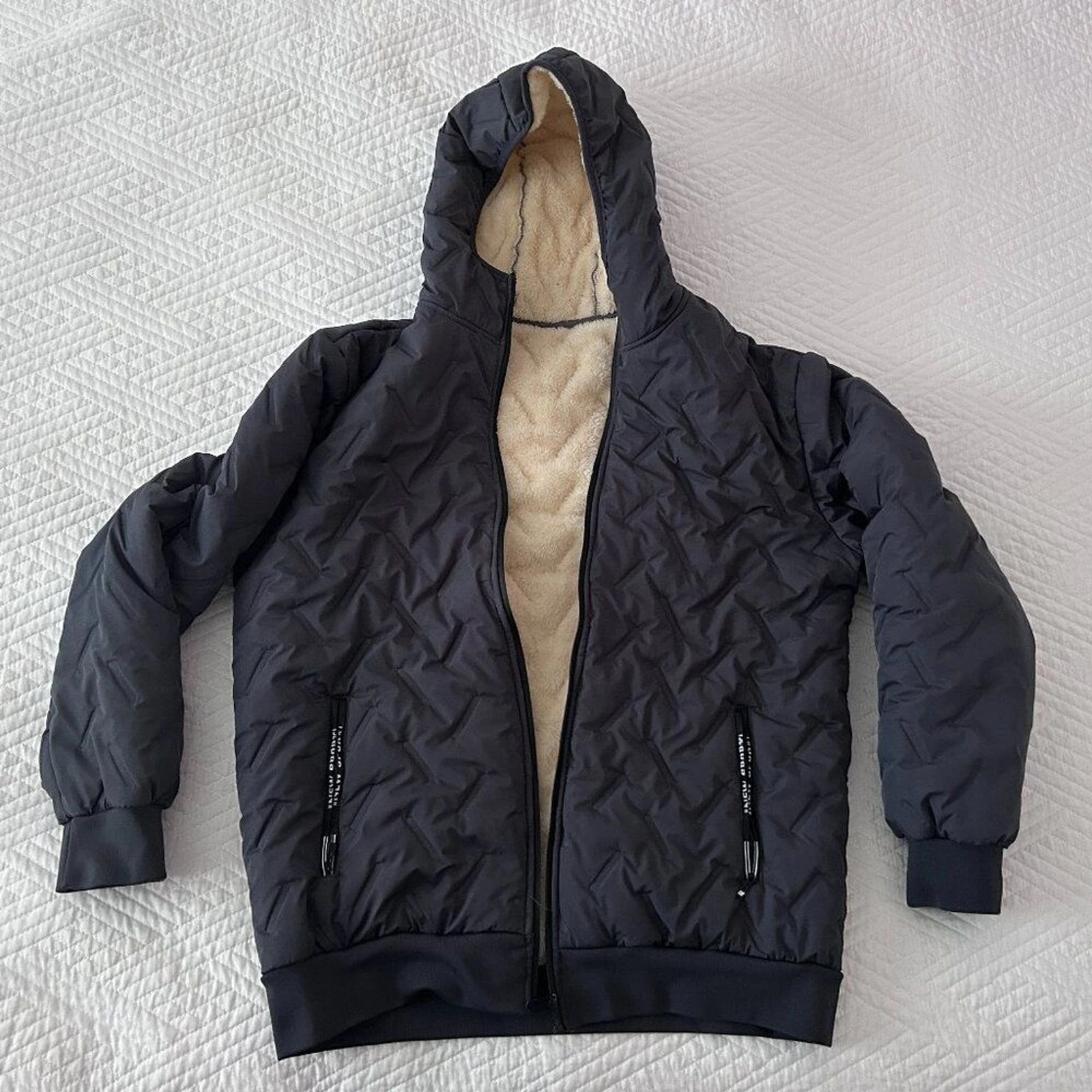 Casual Sports Hooded Jacket with Windproof Lining, Size XL