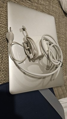 Apple MacBook Pro A1398 Mid 2012 15” Retina Screen 8GB 256GB SSD
