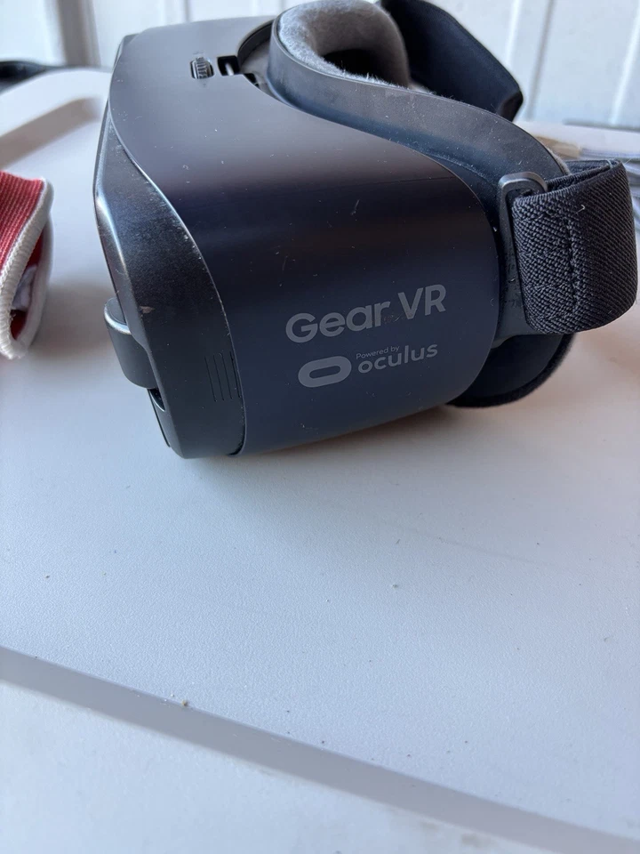 Samsung Gear VR - Alimentado por Oculus Foto 3 de 4