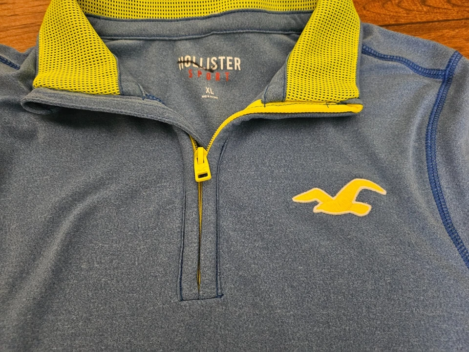 Pullover Hollister Sport 1/4 Cremallera Manga Larga - XL Azul Amarillo Foto 2 de 4