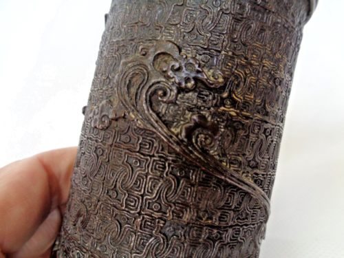 GENUINE 18TH CENTURY OR MING? CHINESE BRONZE VASE / BRUSH POT - BASE LACKING - Picture 7 of 14