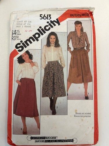 Simplicity .Vintage Sewing Patterns. Complete.Used. - Picture 3 of 65