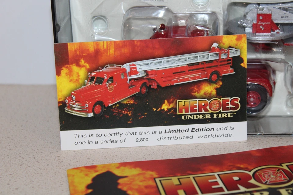 Corgi Classics #US52511 Seagrave 70th Ann 7-Man Enc Tractor-Drawn Aerial Ladder - Image 3 of 4