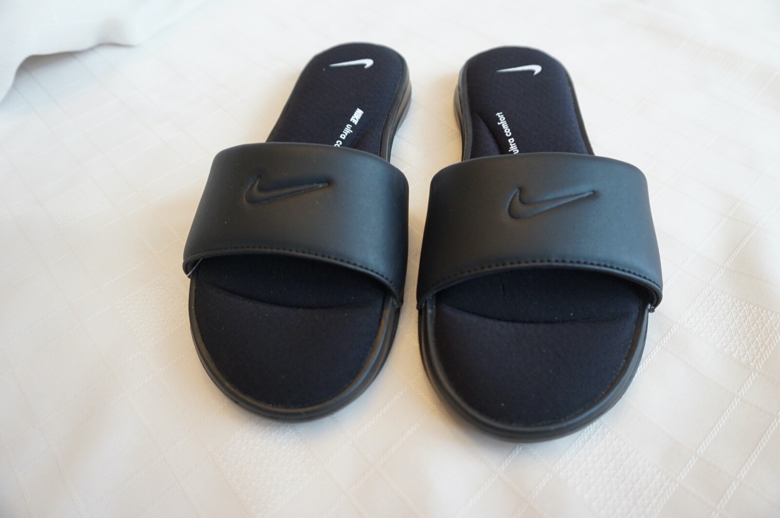 SLIDES SIZE 12 BLACK/WHITE AR4497-003 