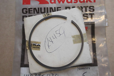 Kawasaki KX450 KX 450 F12MX F12 ORIGINAL NOS KOLBENRING (STD) - # 13008-045