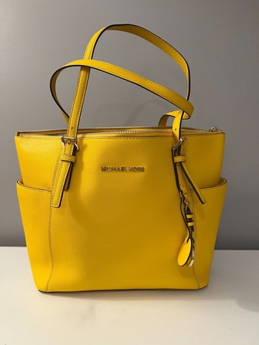 Bolso de mano Michael Kors Jet Set - amarillo