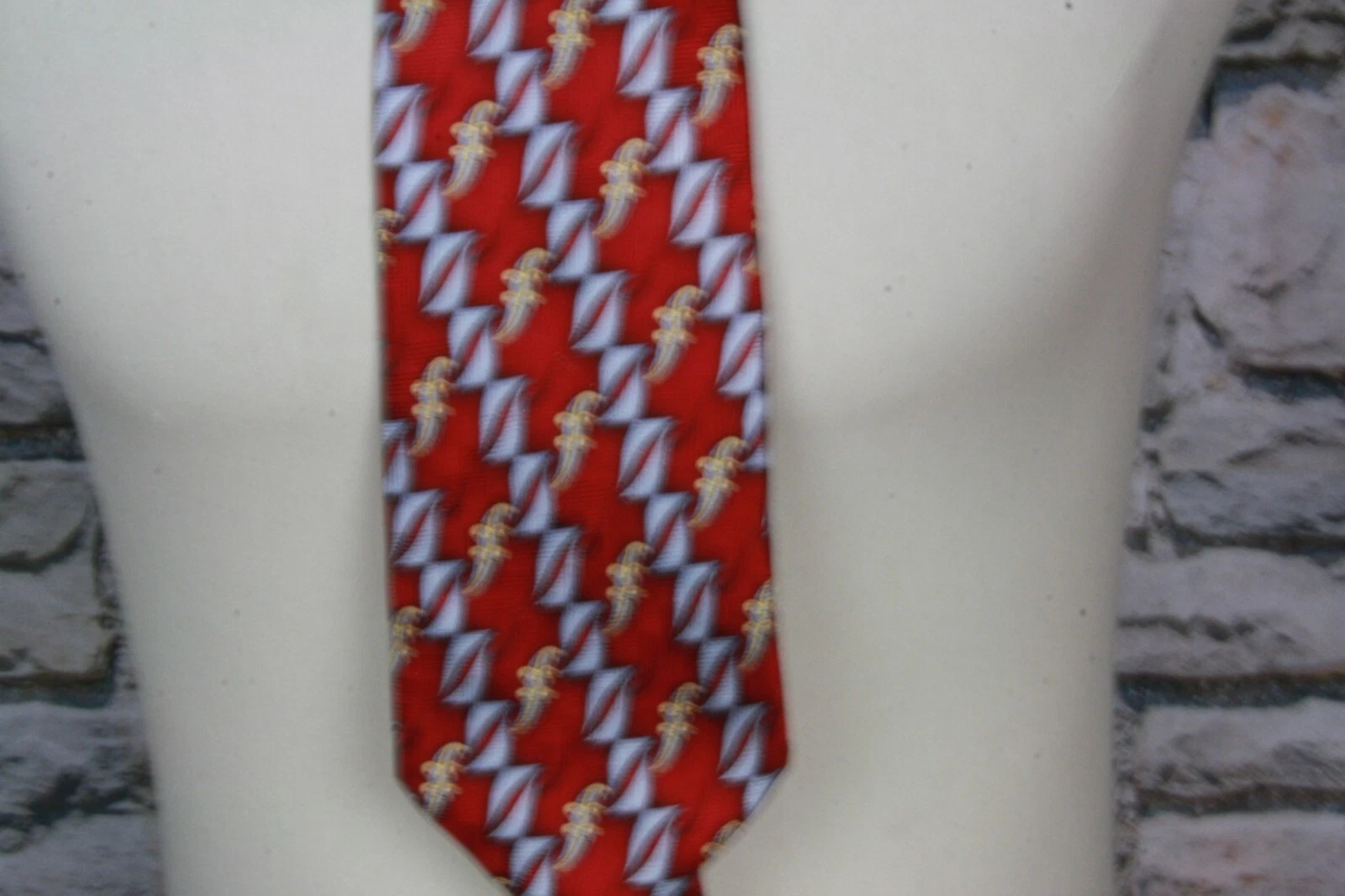 VILLA BULGHERI Made in Italy New Men's Neck Tie Red Geometric Club  All Silk image 1