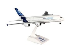 SkyMarks Airbus A380-800 House Color 1:200 Modellflugzeug