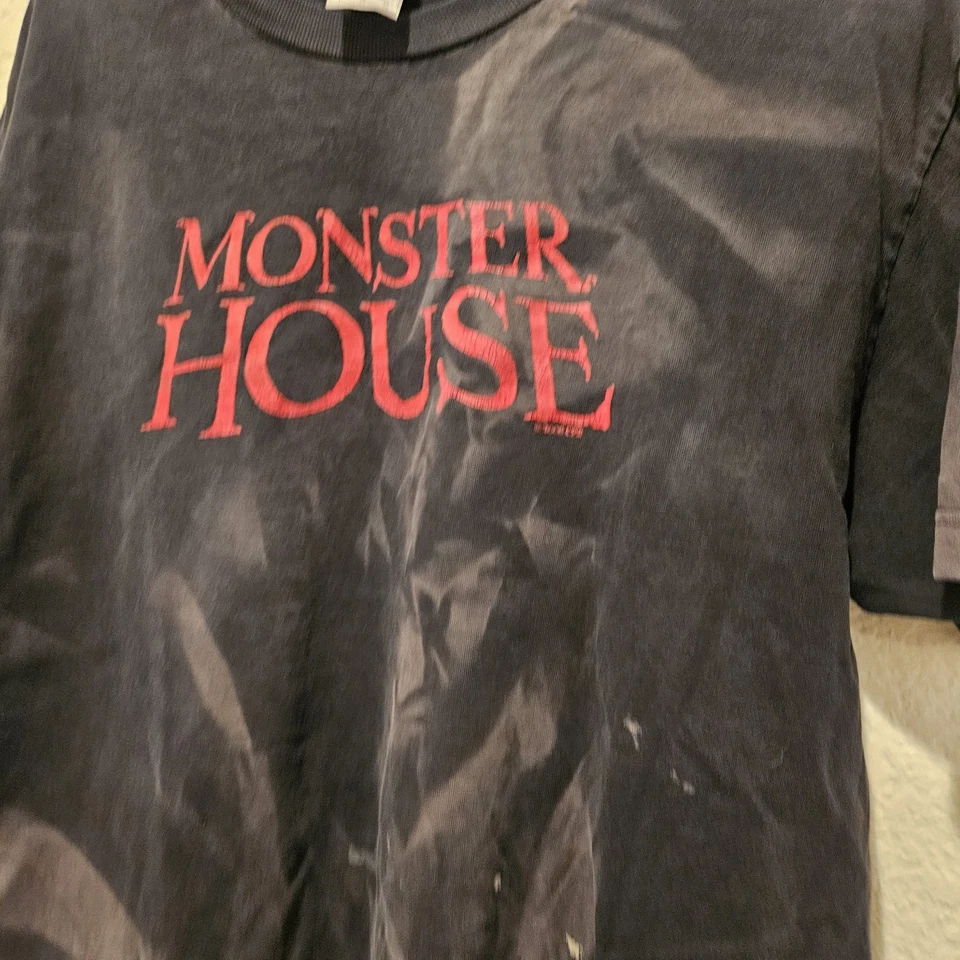 Monster House y2k vintage sun faded movie horror halloween Tee Shirt Size L - Image 3 of 4