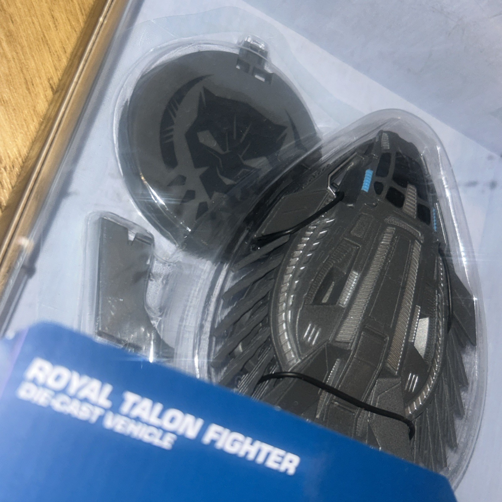 Véhicule Marvel ExclusiveAvengers Campus Disneyland 2022 (métal Die Cast)