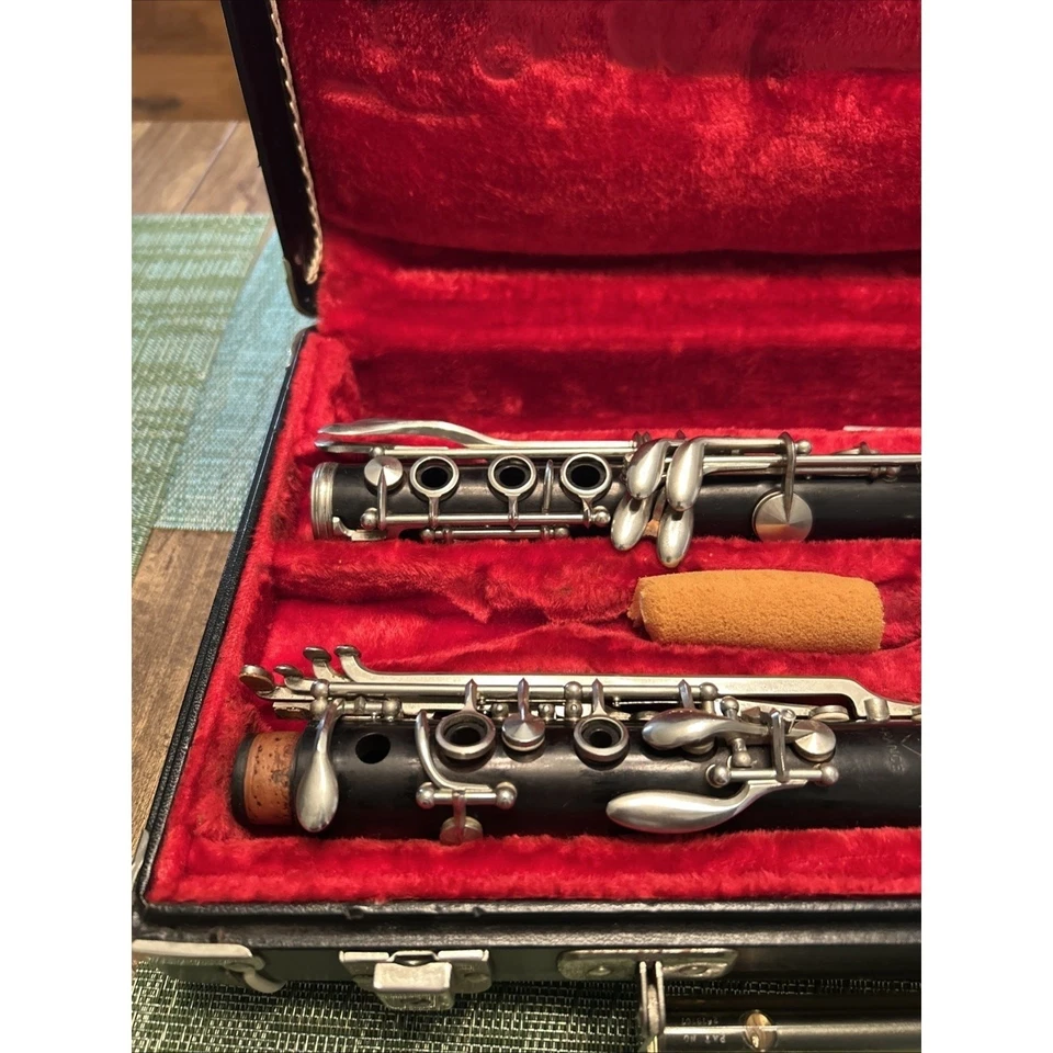 Clarinete de madera Noblet Normandy con estuche, SN 21119 Foto 3 de 4