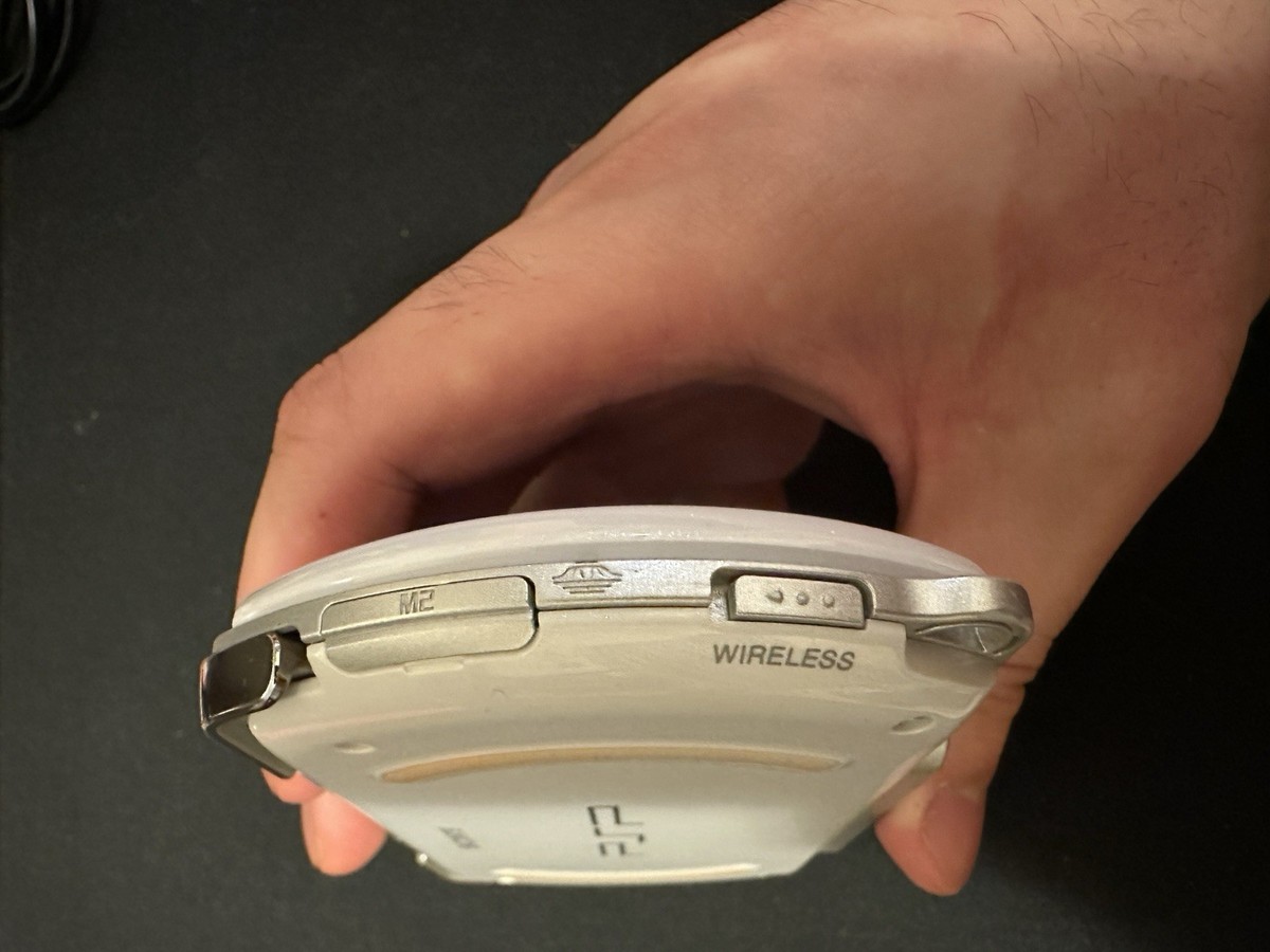 Buy Sony PSP Go 16GB Handheld System - Pearl White online | eBay