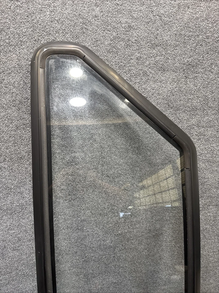 Ventana de autobús/rv sin marco de emergencia para autobús Chevrolet Kodiak C4500 Foto 3 de 4