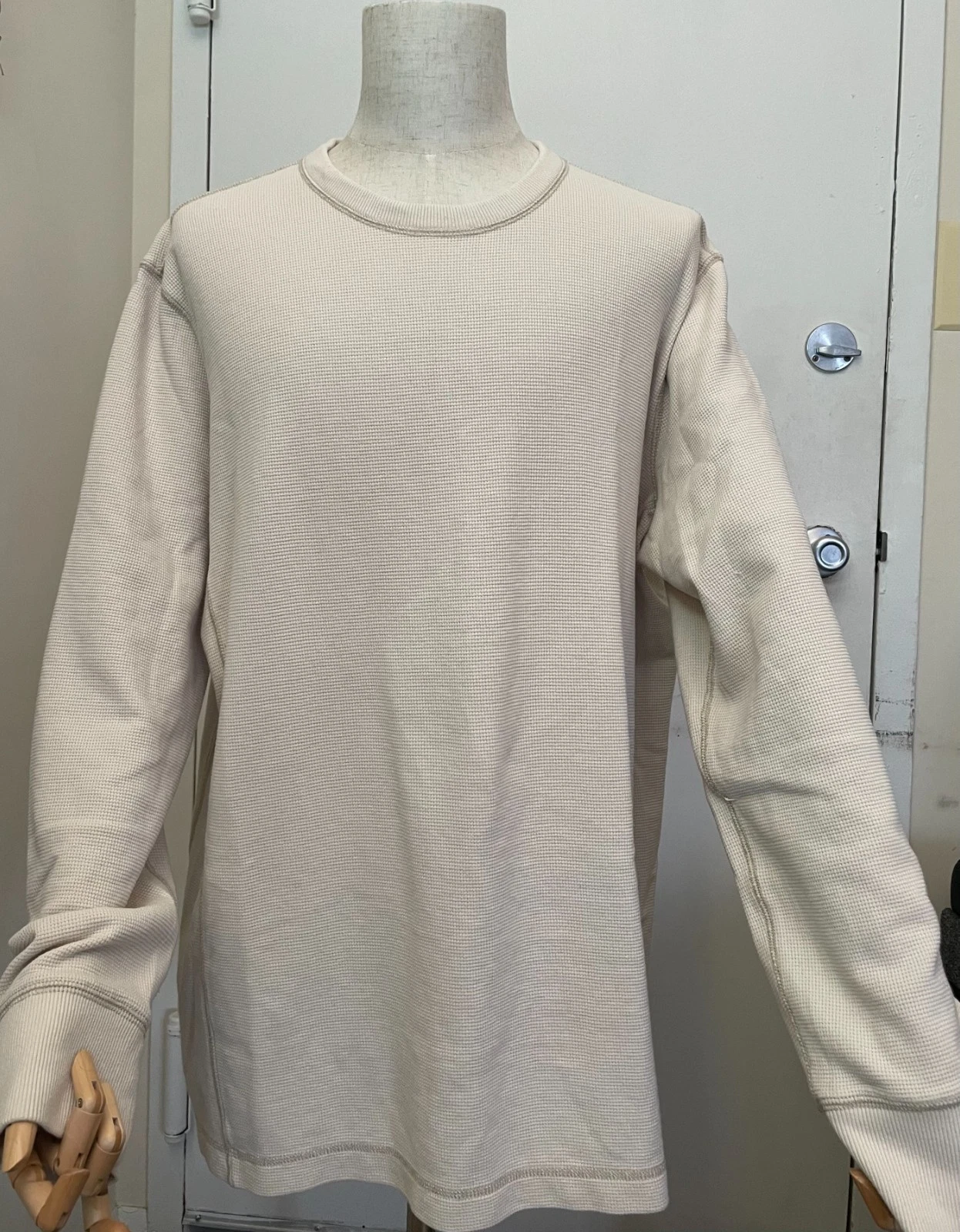 Eddie Bauer Men’s XL Beige Thermal Long Sleeve Shirt–Waffle Knit, Outdoor