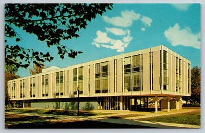 Charleston Illinois Eastern University Fine Arts Building Vintage Postcard IL