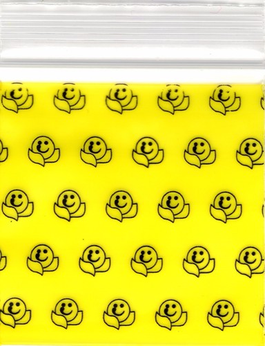 2" x 2" Apple baggies 2020 mini zipper bags PRINTED DESIGN (HAPPY FACE) PICKS - Picture 2 of 2