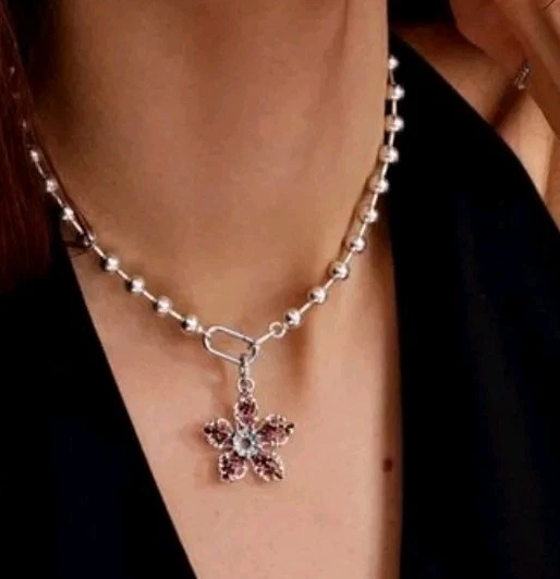 Pandora Stranger Things Demogorgon Großer Charm Anhänger 925 Silber / Blume  - Bild 3 von 4