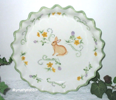 Spring Bunny & Floral Tart / Pie Baking Pan Dish - 10'' Ceramic Easter ~ GUC