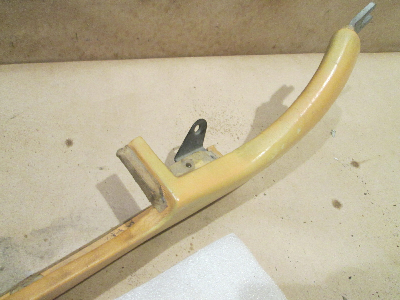 Ferrari 456 MGT/MGTA LH Inner Door Handle Moulding (Beige) P/N 65471105