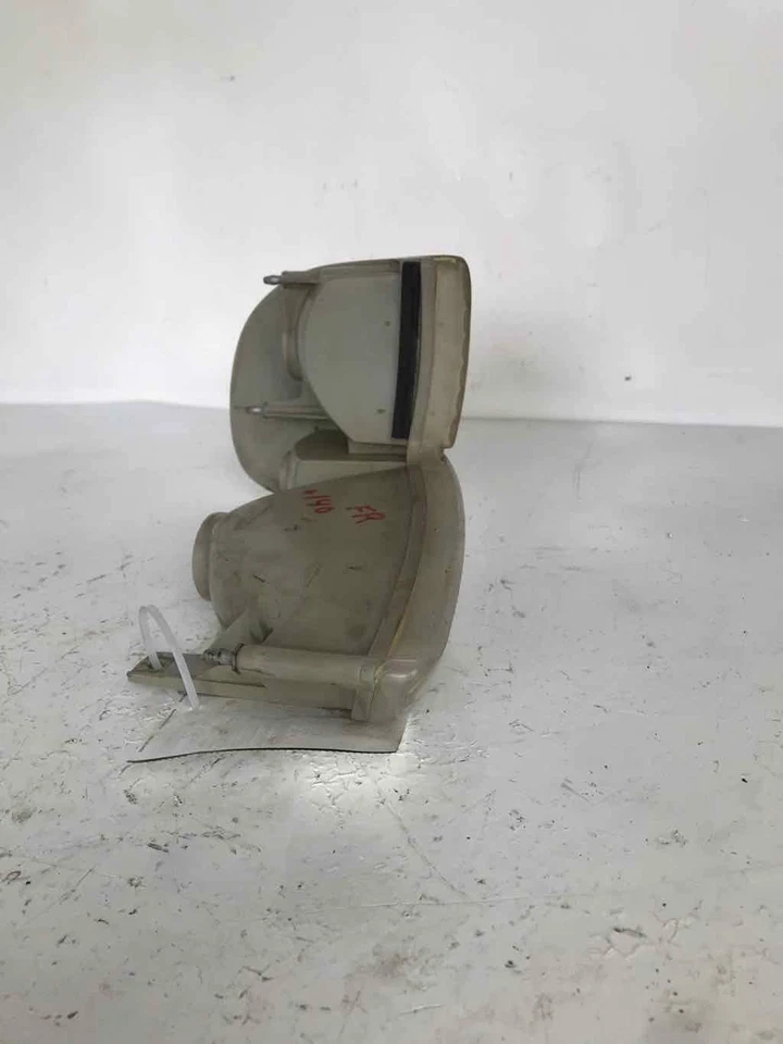 1995 FORD EXPLORER Front Turn Signal Indicator Parking Light Passenger Right OEM - Изображение 4 из 4