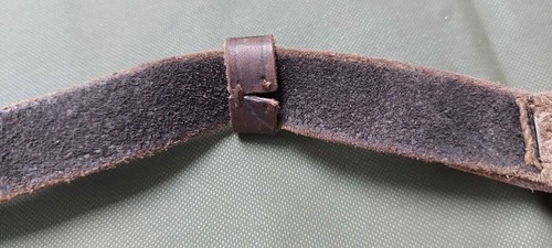 SOGOLO sottogola Italiano M33 pelle grigio verde - ww2 (L-g.v.) + 4 RIVETTI - Foto 4 di 5