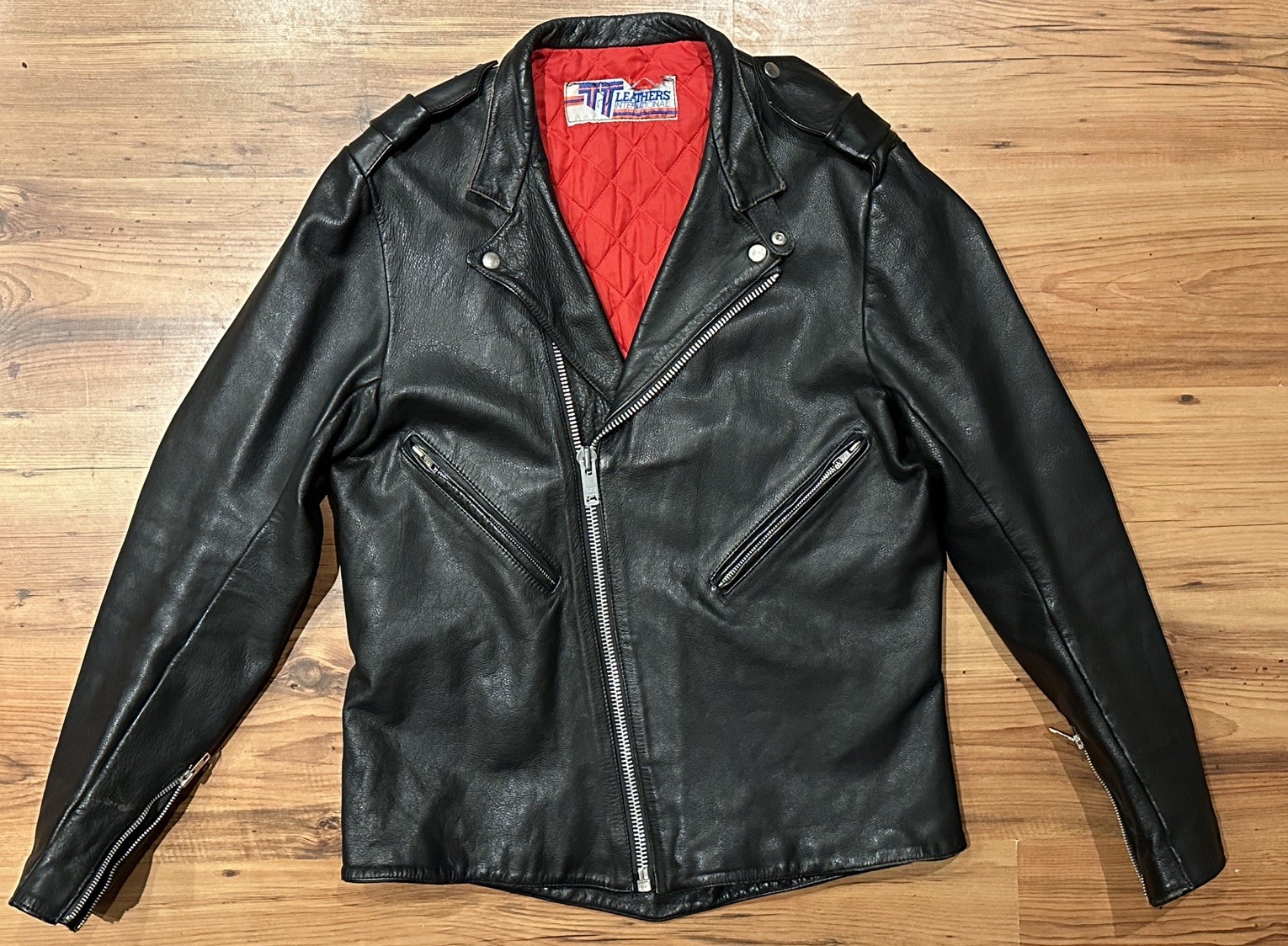 Vintage TT INTERNATIONAL LEATHER MOTORCYCLE JACKET, Sz M/L (see measurements)