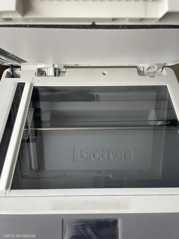 Brother MFC9130CW Wireless WIFI All-in-One Printer Low Page Count No magenta - Image 3 of 4